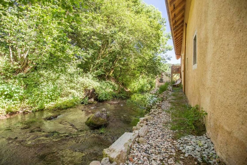 À vendre ancien moulin rénové dans le village de Lamboing - photo 3