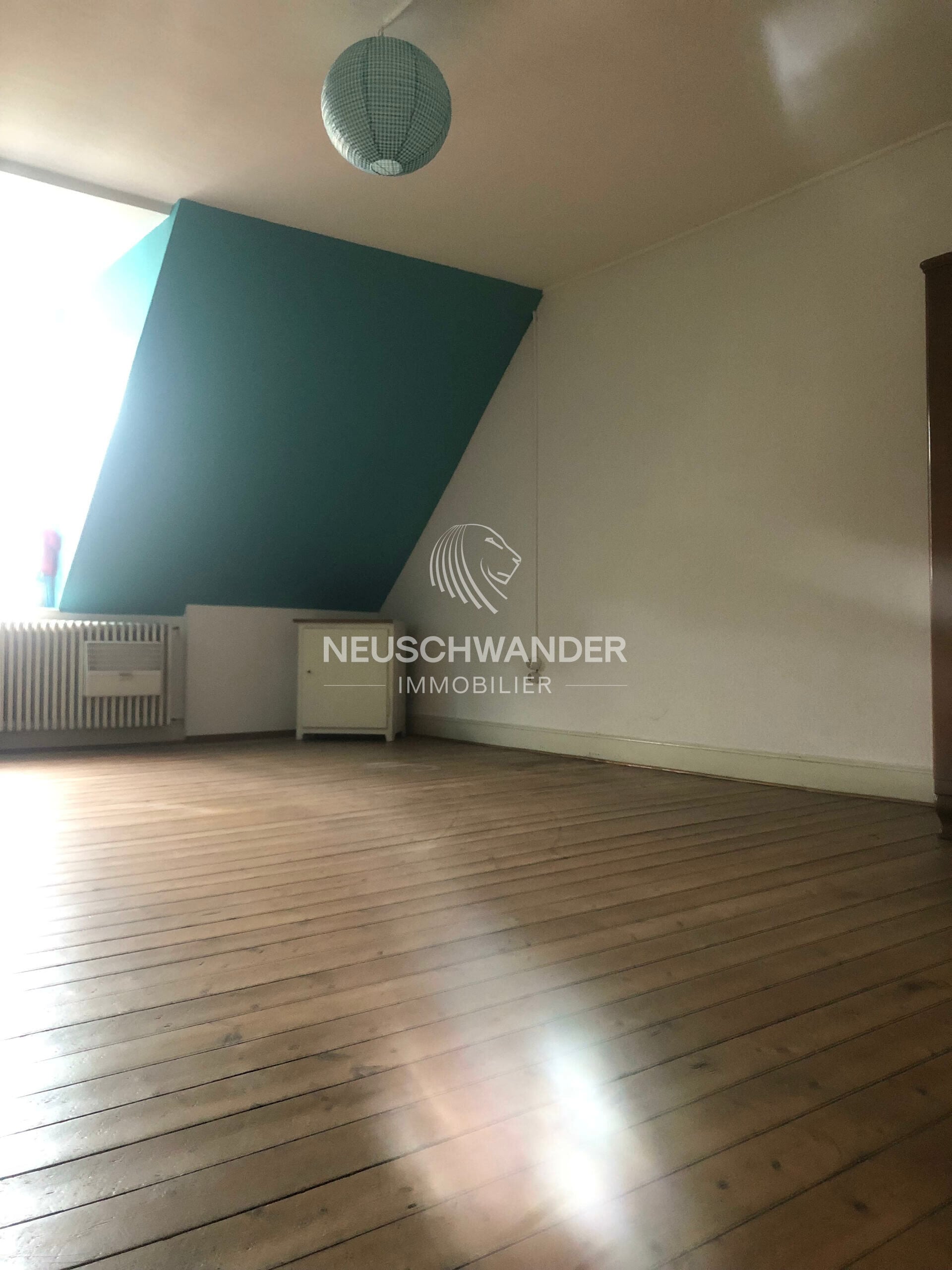 Grand espace de stockage proche de toutes commodités à Delémont - photo 2