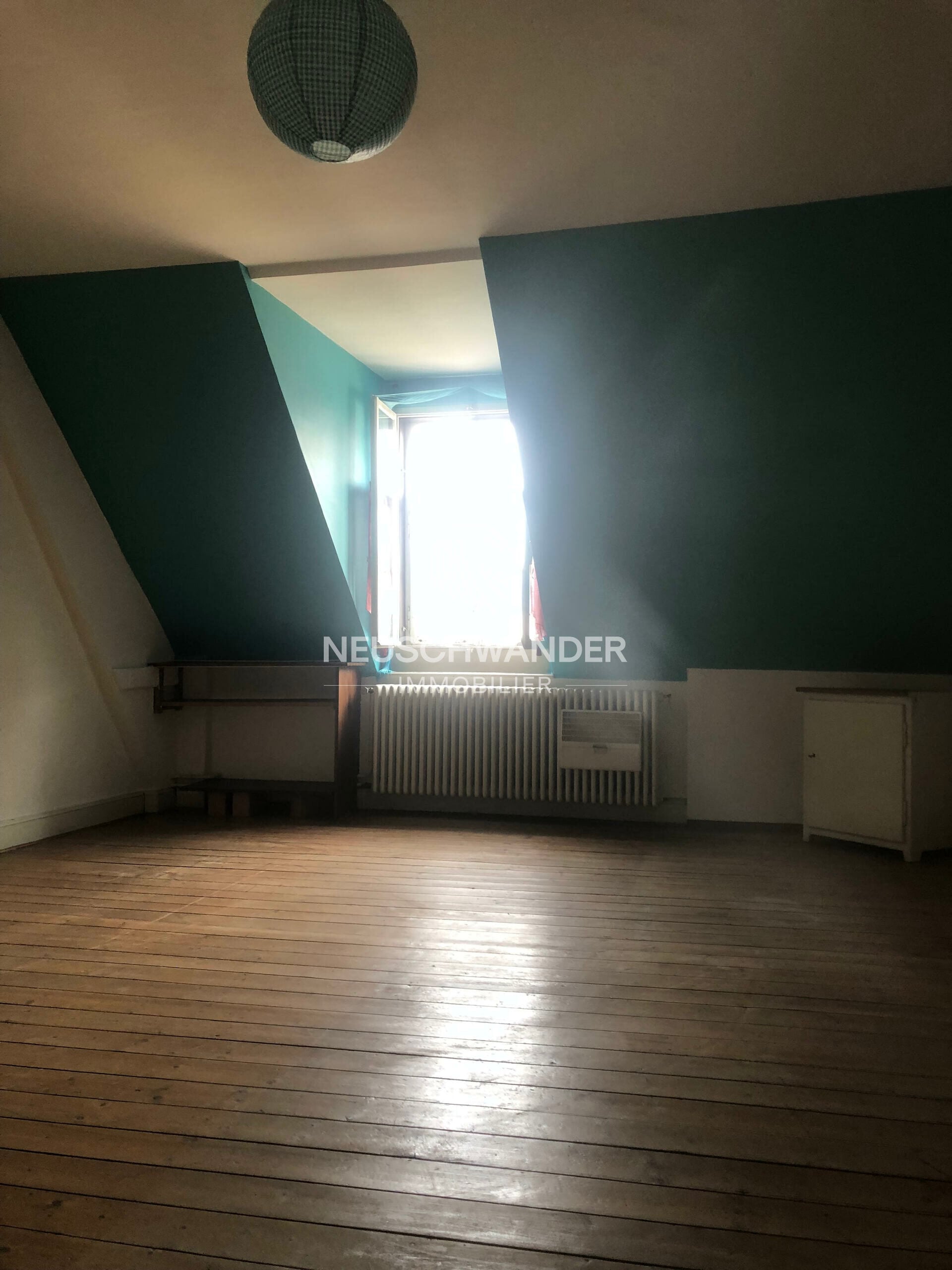 Grand espace de stockage proche de toutes commodités à Delémont - photo 4