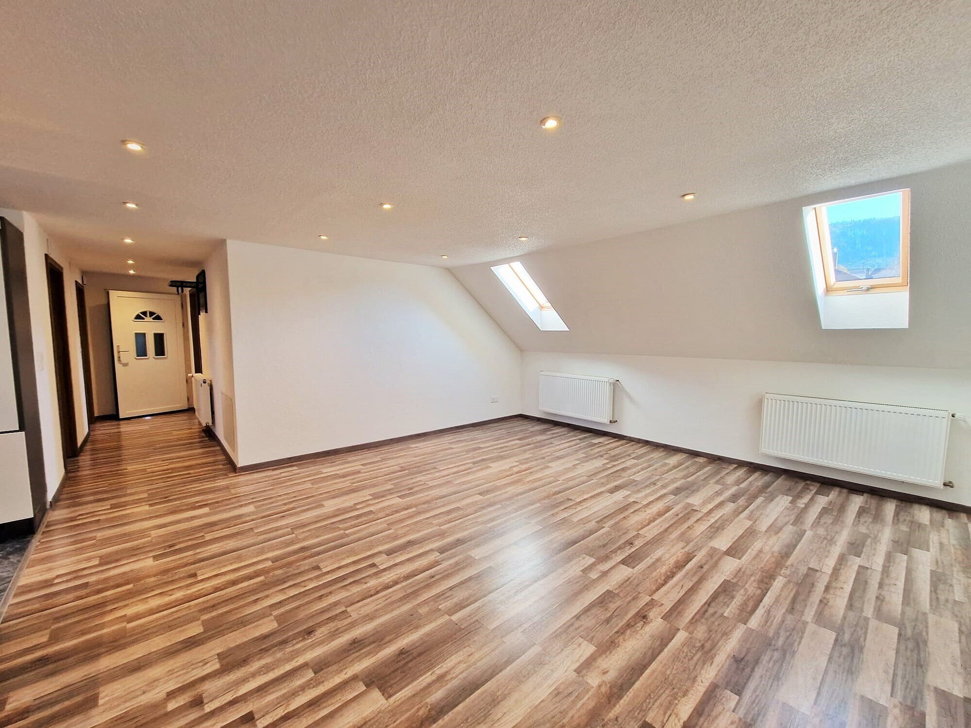 Appartement de 3.5 pièces au 3ème étage à Reconvilier - photo 5