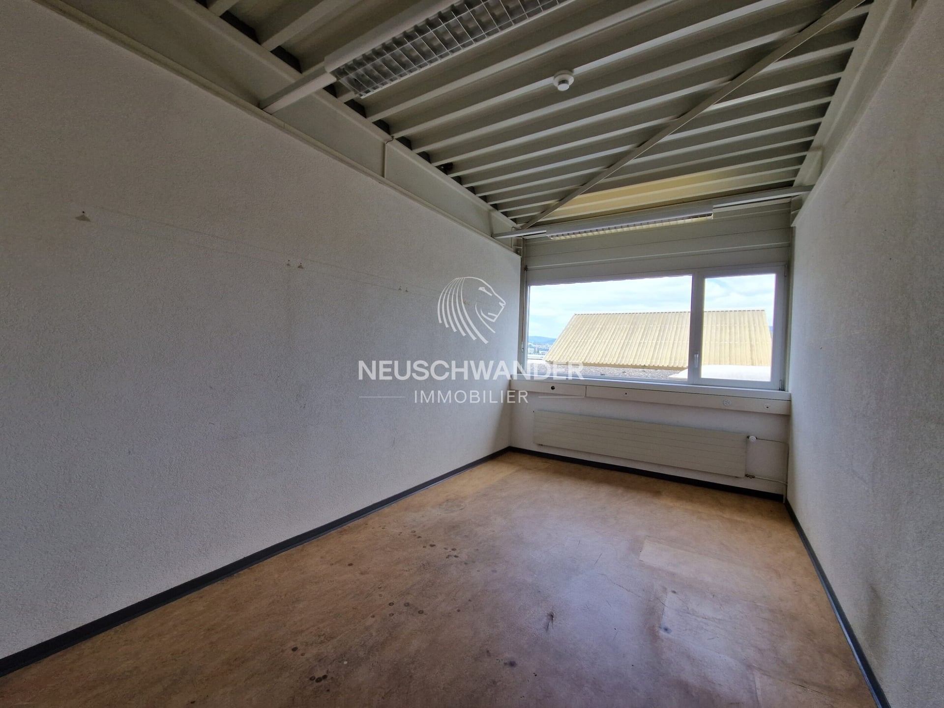 À Delémont grande surface commerciale de 504 m2 à louer - photo 3