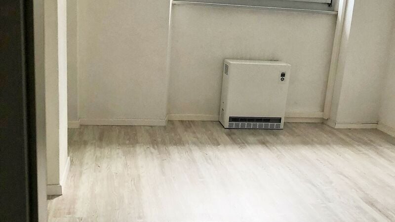 Surface commerciale n°4 de 25 m2 à louer à Reconvilier - photo 5