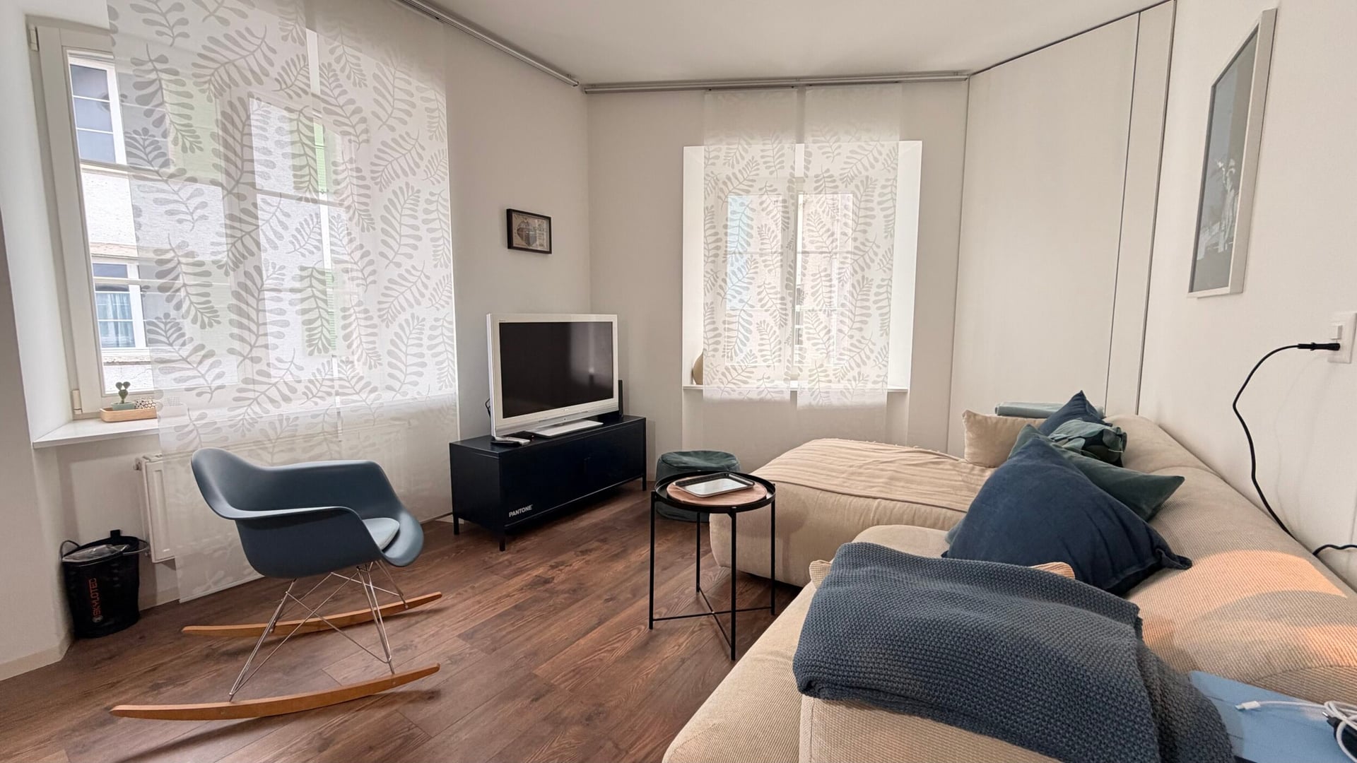 À louer bel appartement meublé et rénové de 2 pièces à Porrentruy - photo 2