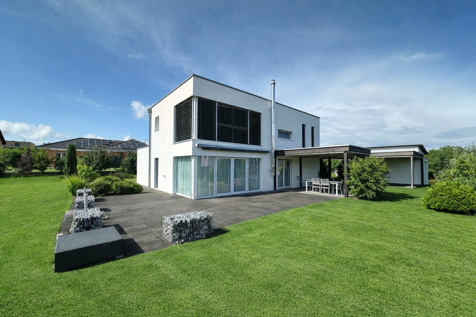 Villa moderne 5.5 pièces située dans une rue en impasse à Courtedoux - photo 1