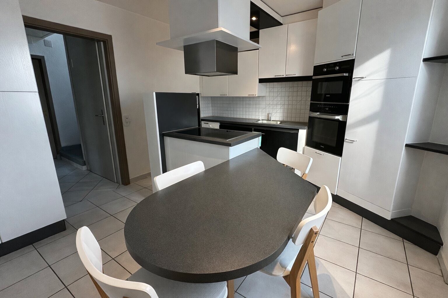 Maison à vendre de 3 logements avec grand terrain à Courgenay - photo 2