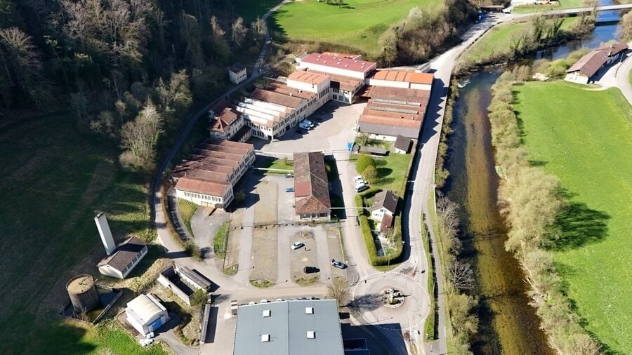 À vendre à St-Ursanne site industriel abritant des surfaces louées - photo 3