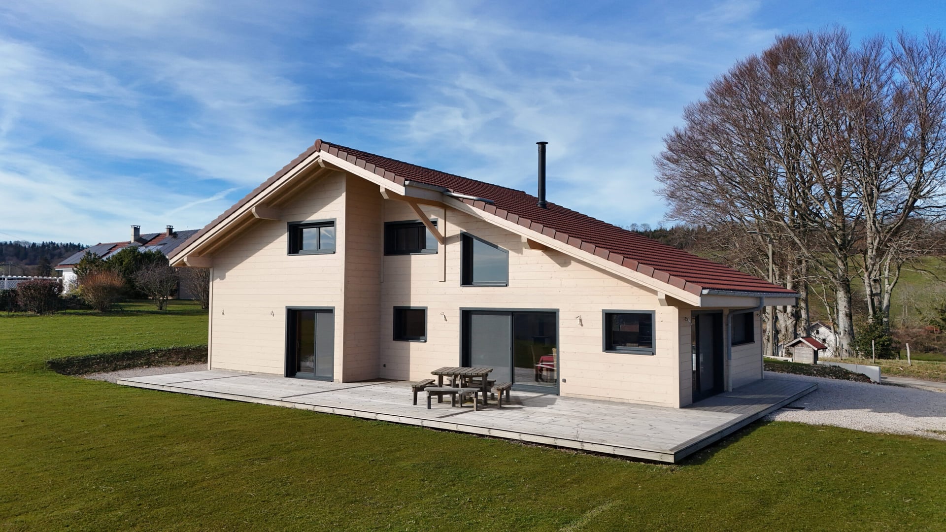 Châlet d'exception de 4.5 pièces à vendre à Montancy - photo 1