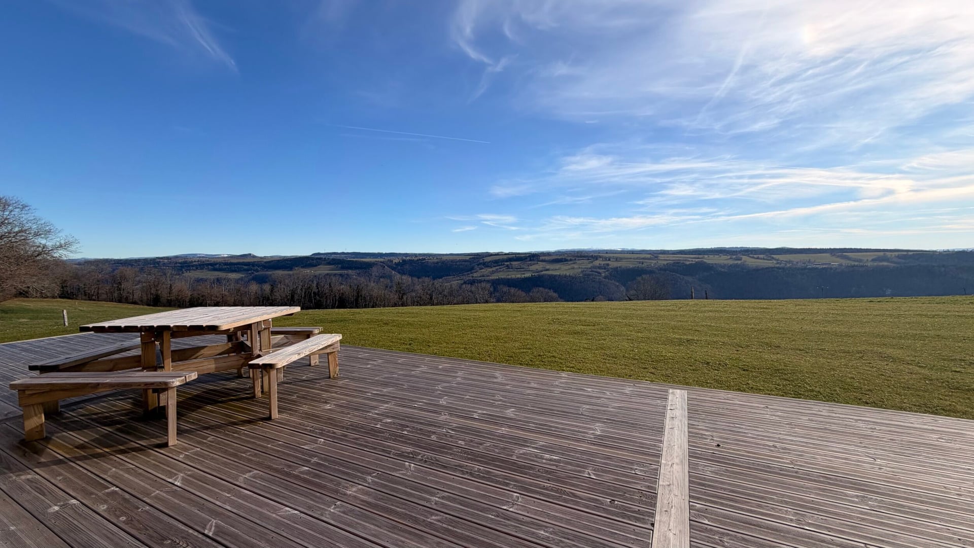 Châlet d'exception de 4.5 pièces à vendre à Montancy - photo 2