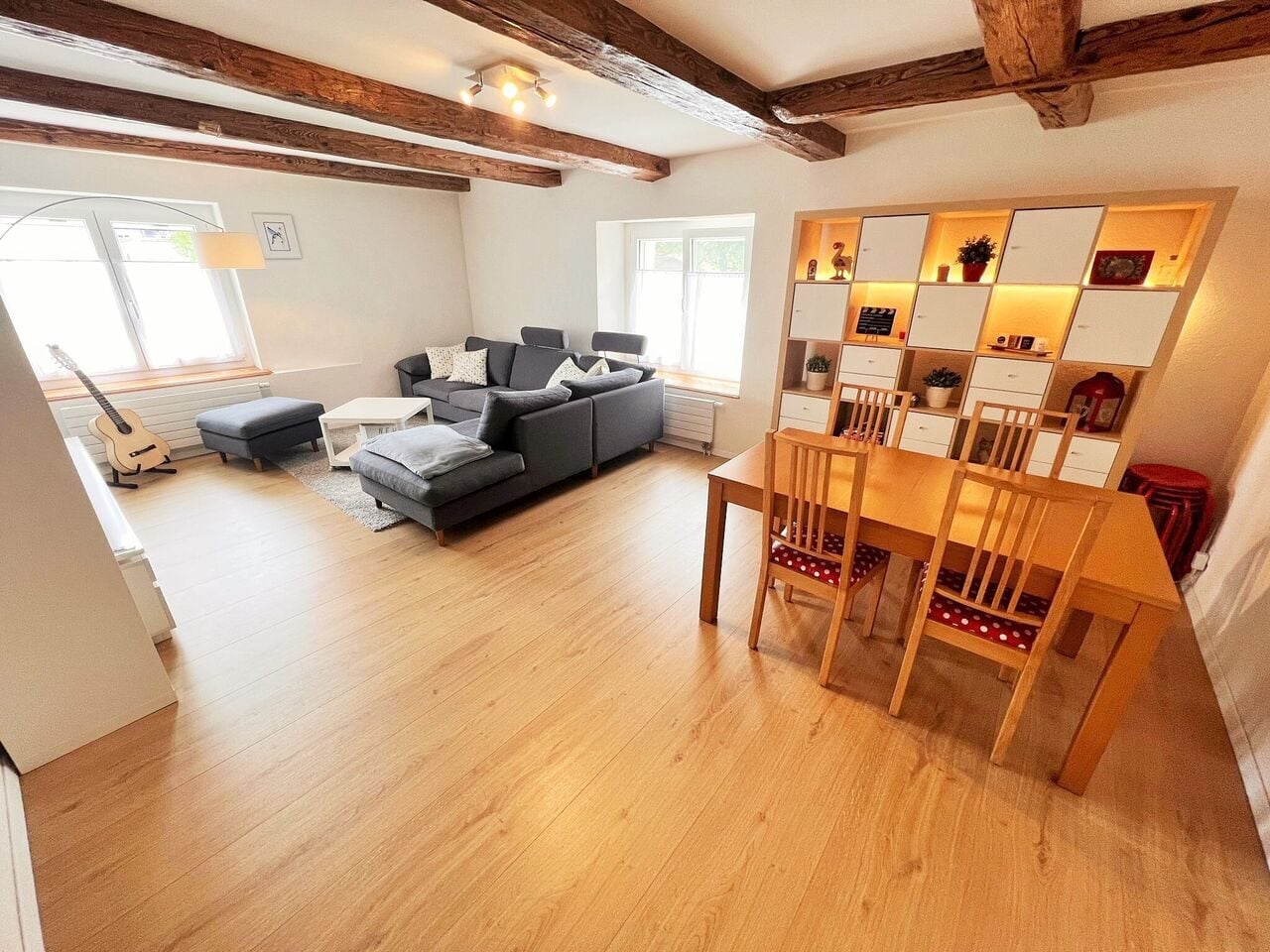 À vendre maison locative de 3 appartements et 15 box/dépôts à Movelier - photo 2