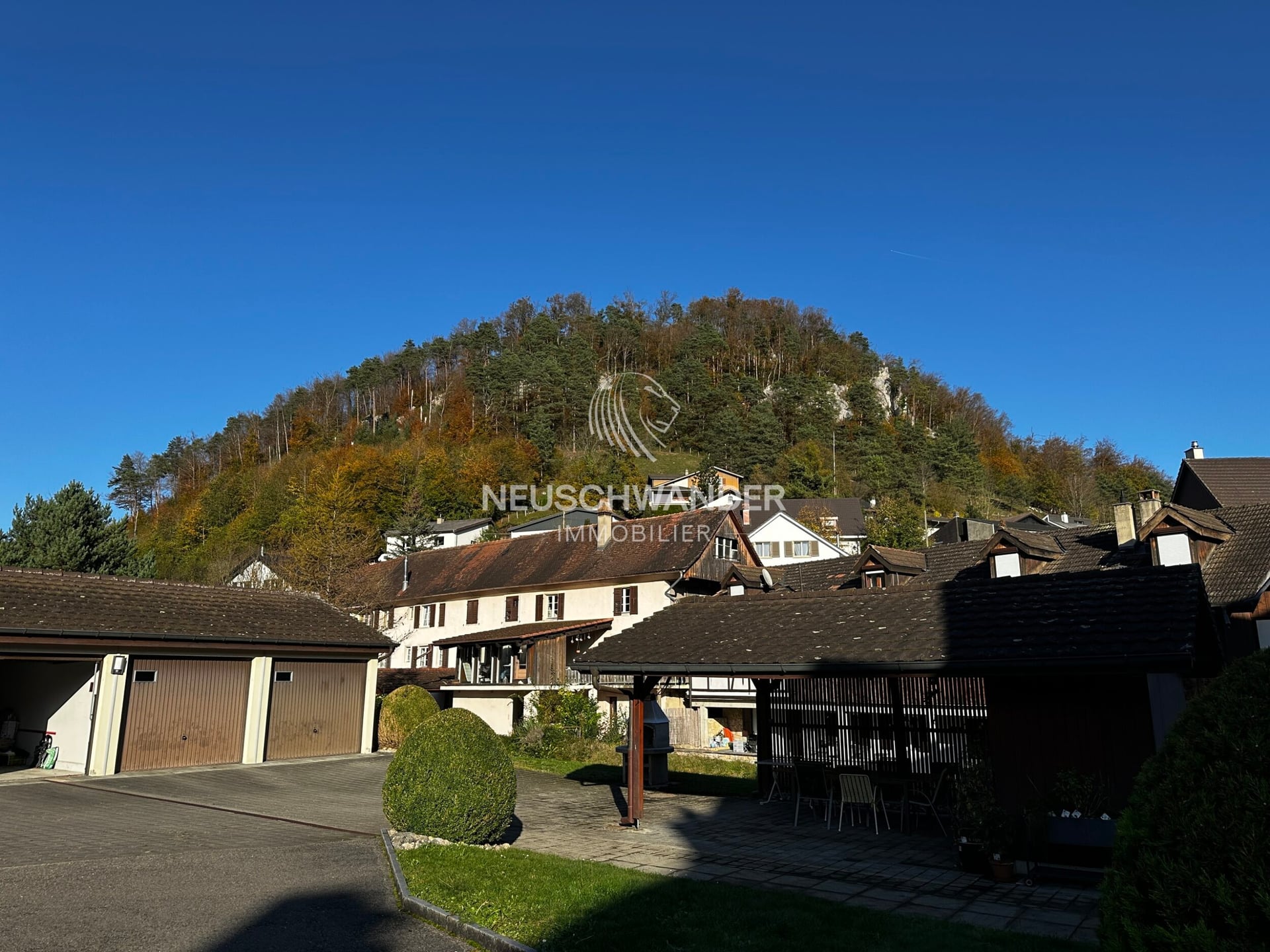 À vendre maison locative avec 3 appartements à Soyhières - photo 2