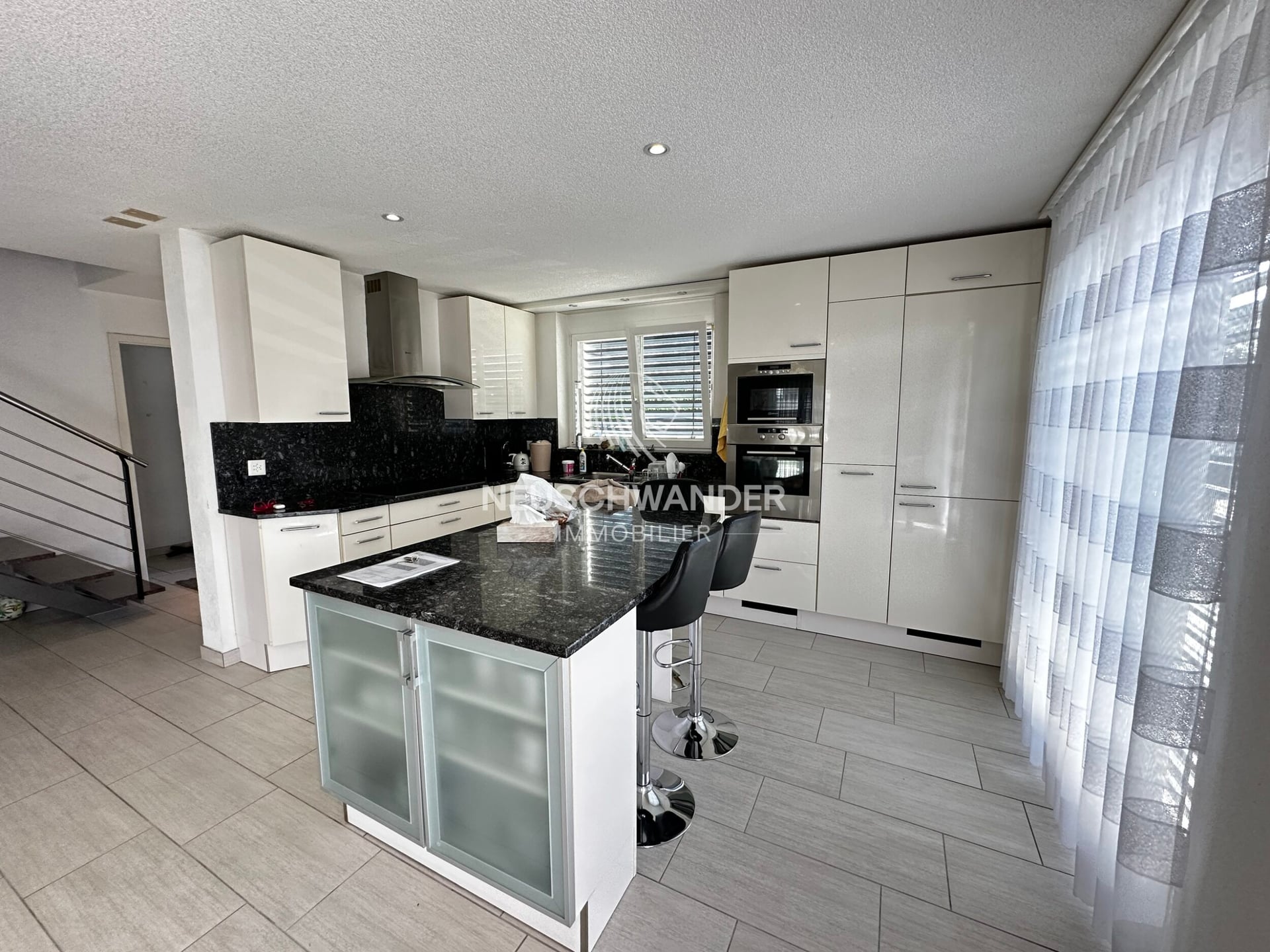 Maison familiale de 5.5 pièces à vendre à Bassecourt - photo 5