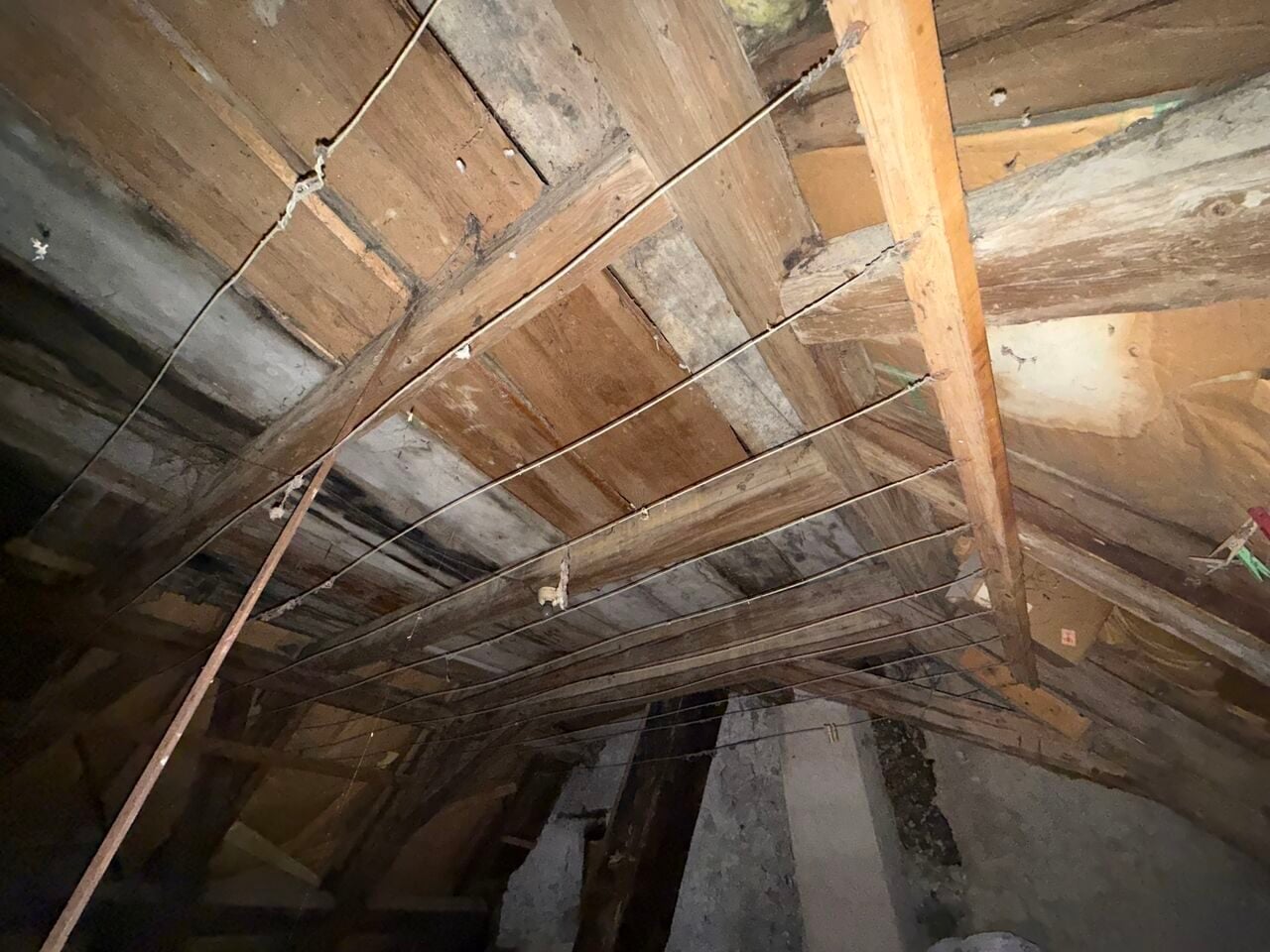 À vendre maison de ville avec 2 appartements et 1 commerce à Delémont - photo 5