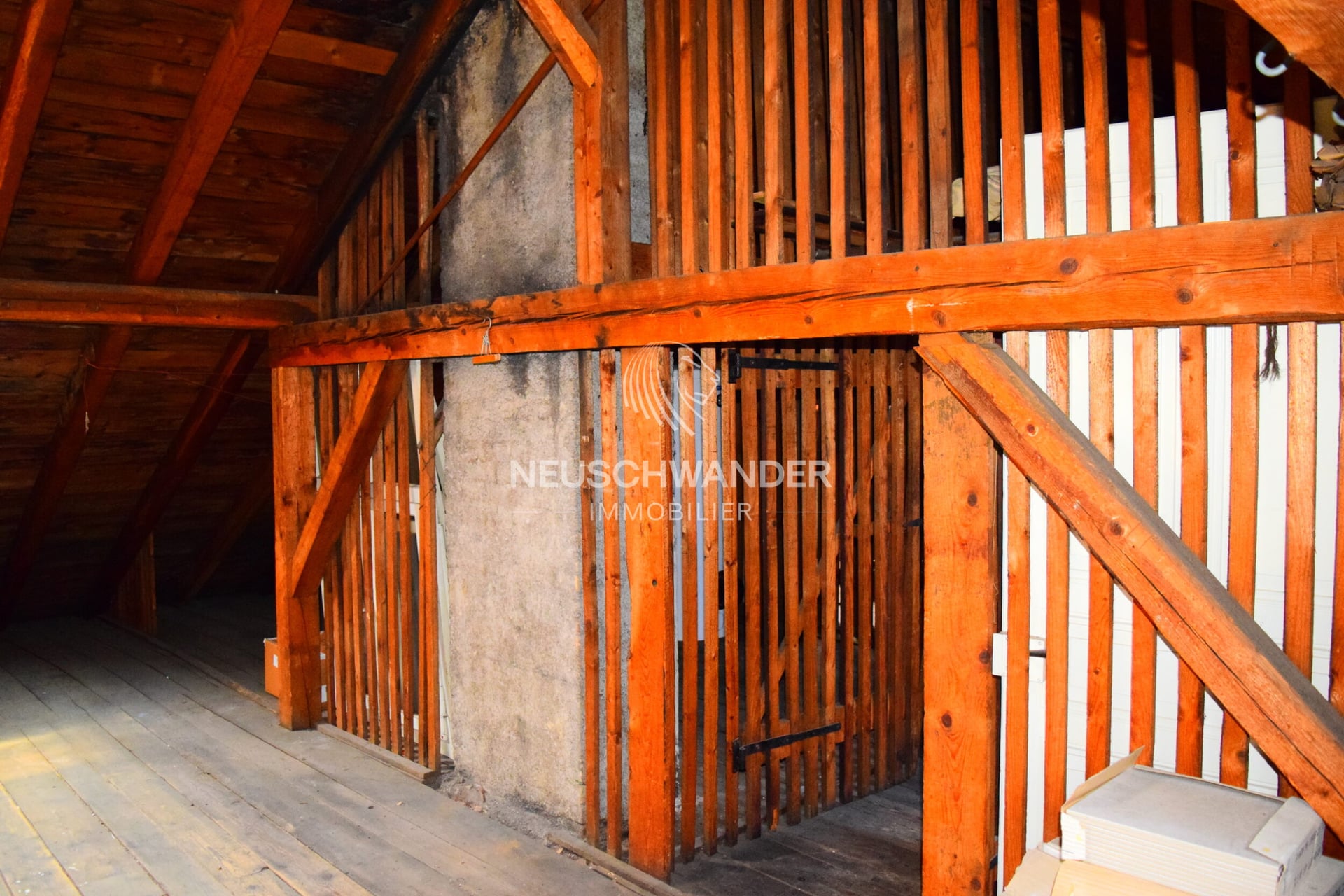 À vendre à Moutier immeuble de rendement de 3 logements et 1 commerce - photo 4