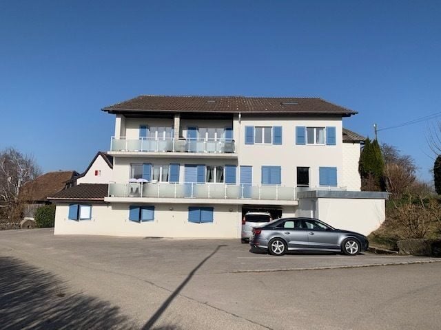 Bel immeuble de 8 appartements rénovés à vendre à Courgenay - photo 1