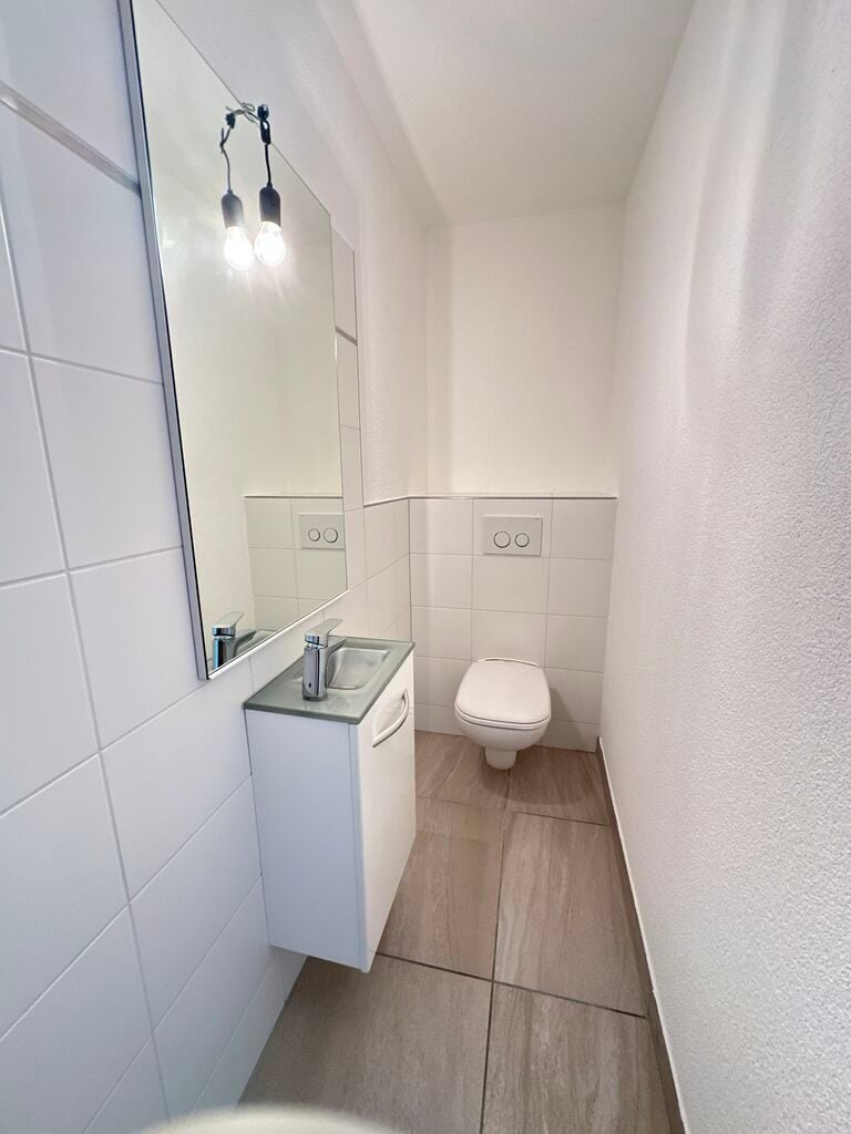 Bel immeuble de 8 appartements rénovés à vendre à Courgenay - photo 4
