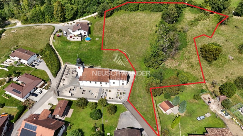 Terrain à bâtir de 6'062 m2 situé dans le village de Vermes - photo 1
